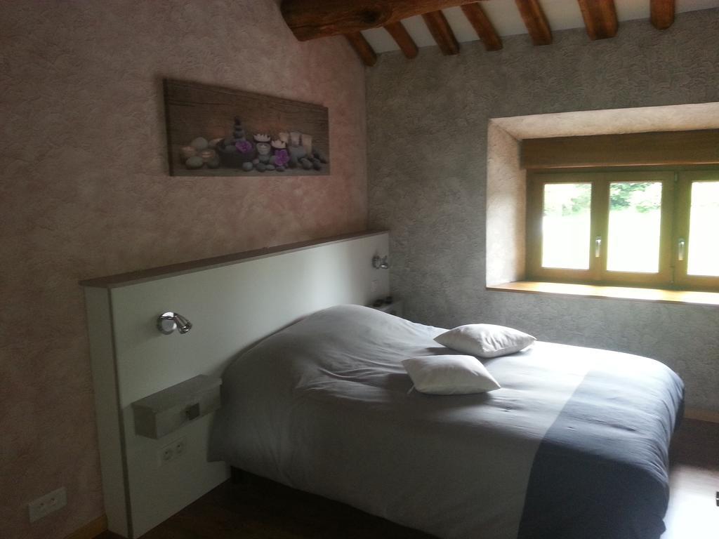 Le Point De Chute Hotell Tournavaux Rom bilde