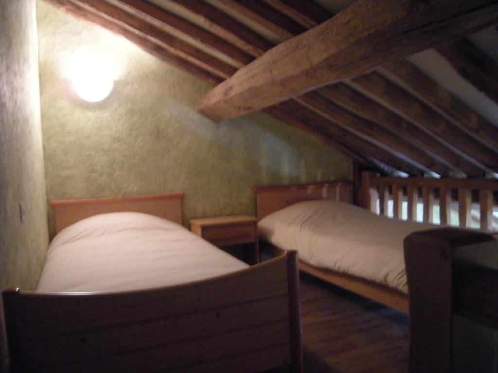 Le Point De Chute Hotell Tournavaux Rom bilde
